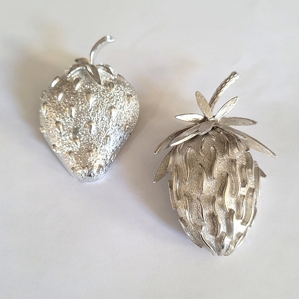 Vintage Silver Tone Strawberry Berry Brooch Pin Set Textured Botanical‎